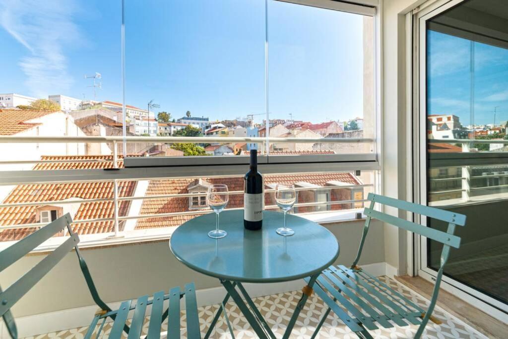 Av. Da Liberdade Comfortable Apt With Balcony Лиссабон Экстерьер фото