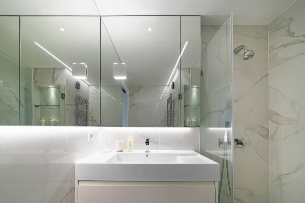 Av. Da Liberdade Comfortable Apt With Balcony Лиссабон Экстерьер фото