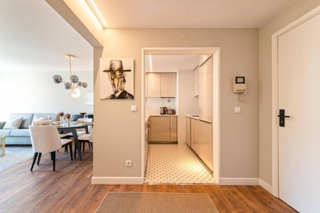 Av. Da Liberdade Comfortable Apt With Balcony Лиссабон Экстерьер фото